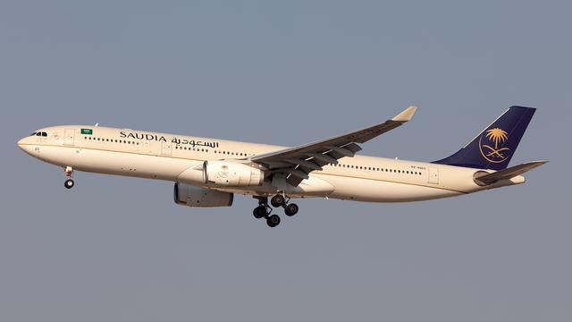 HZ-AQ23:Airbus A330-300:Saudia